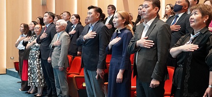 К 30-летию Конституции в Архиве Президента РК наградили лучших сотрудников  фото галереи 1